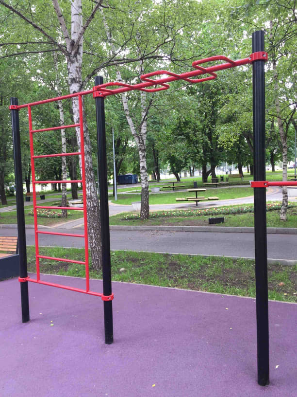 Pull Up Bar at Calisthenics Park at Загородное шоссе, Москва – photo 1 of 4