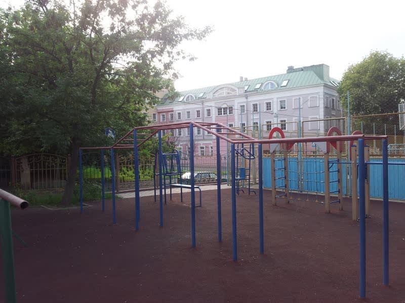 Parallel Gym Bars at Calisthenics Park at Кадашёвский тупик, Москва – photo 2 of 2