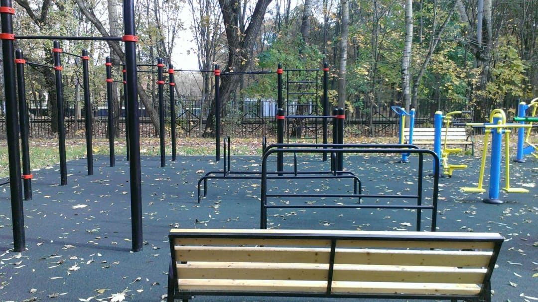 Pull Up Bar at Calisthenics Park at улица Дубки, Москва #wp2025 – photo 1 of 1