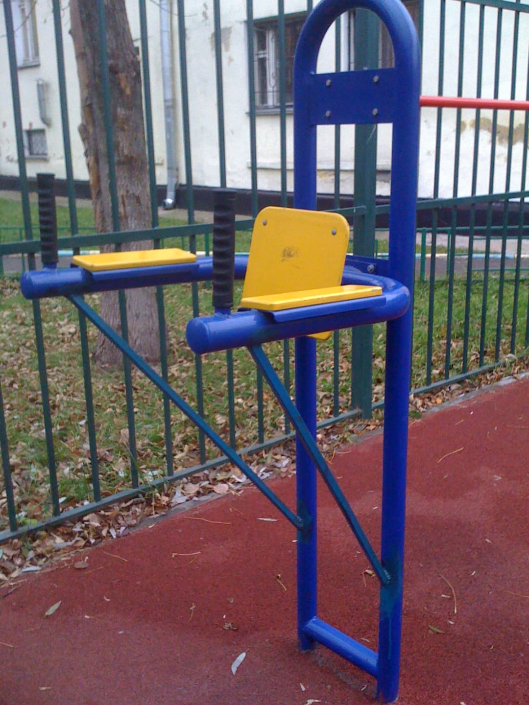 Monkey Bars at Calisthenics Park at Гольяновская улица, Москва #wp2027 – photo 3 of 7