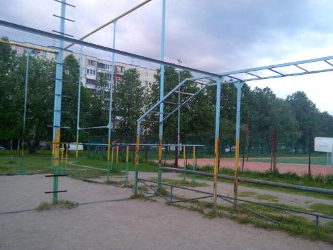 Pull Up Bar at Calisthenics Park at проспект Сизова, Санкт-Петербург – photo 1 of 2