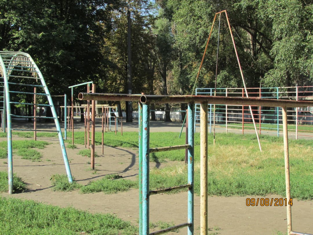 Wall Bars at Calisthenics Park at Новокримська вулиця, Дніпро – photo 4 of 5