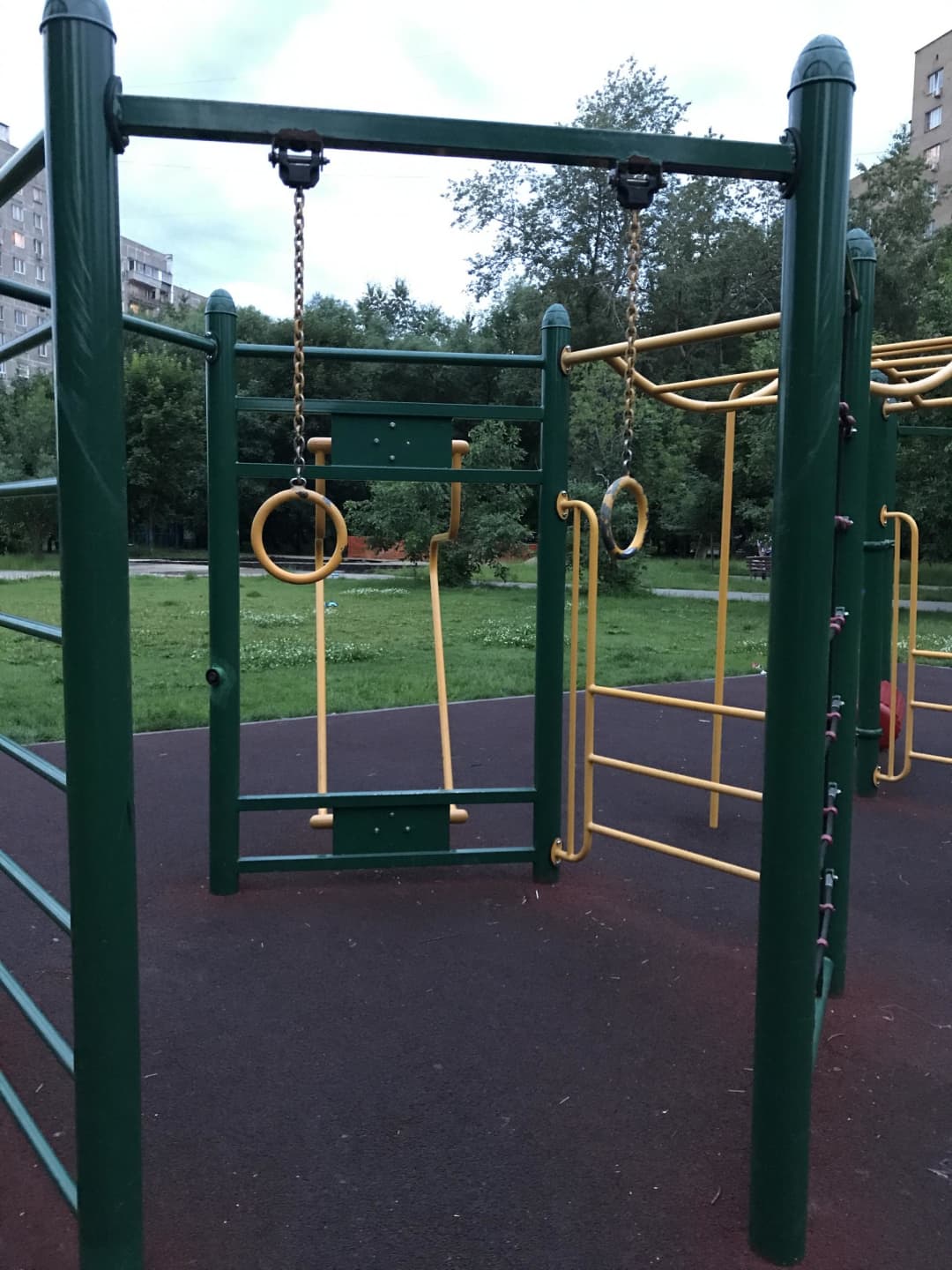 Parallel Gym Bars at Calisthenics Park at Зелёный проспект, Москва – photo 2 of 4
