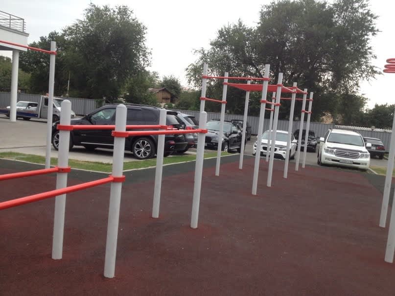 Parallel Gym Bars at Calisthenics Park at Әл-Фараби даңғылы, Алматы – photo 2 of 4