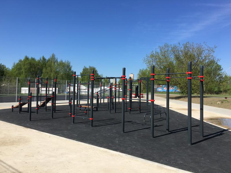 Abs Bench at Calisthenics Park at Строгинское шоссе, Москва #wp2270 – photo 5 of 5