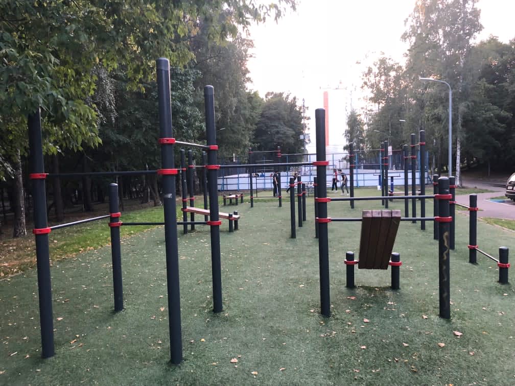 Pull Up Bar at Calisthenics Park at улица Обручева, Москва – photo 1 of 1
