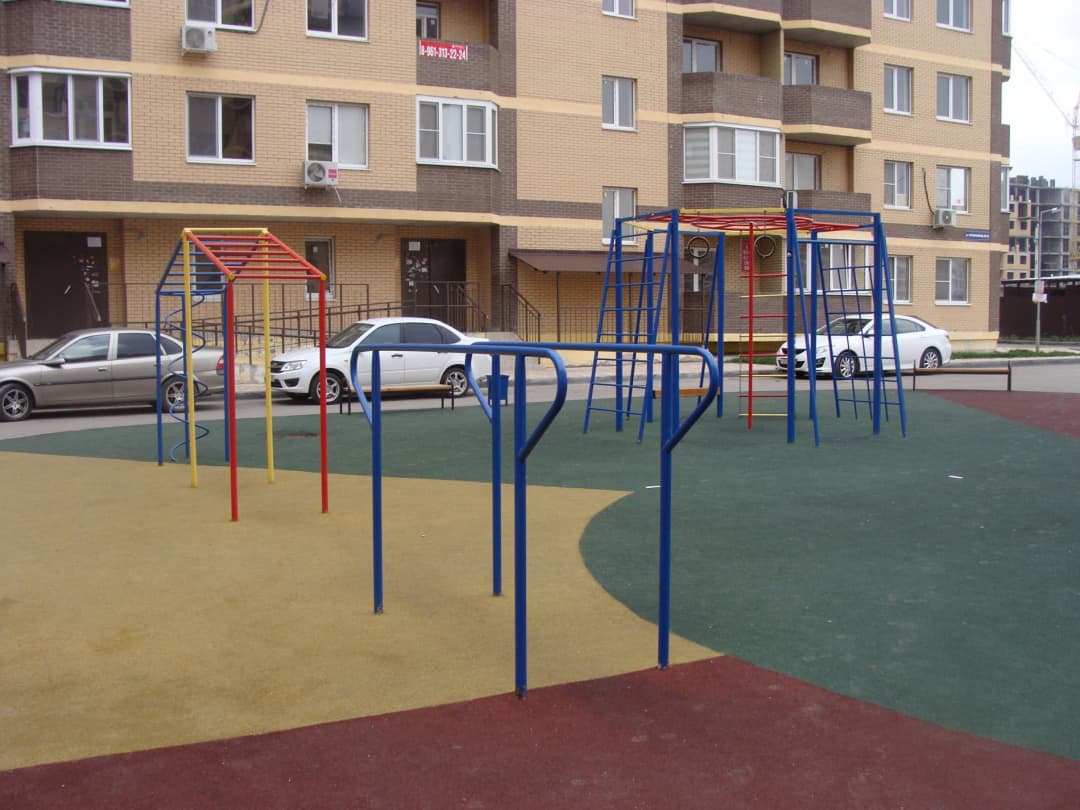 Турнік на майданчику Calisthenics Park at улица Тружеников, Ростов-на-Дону – фото 1 з 5