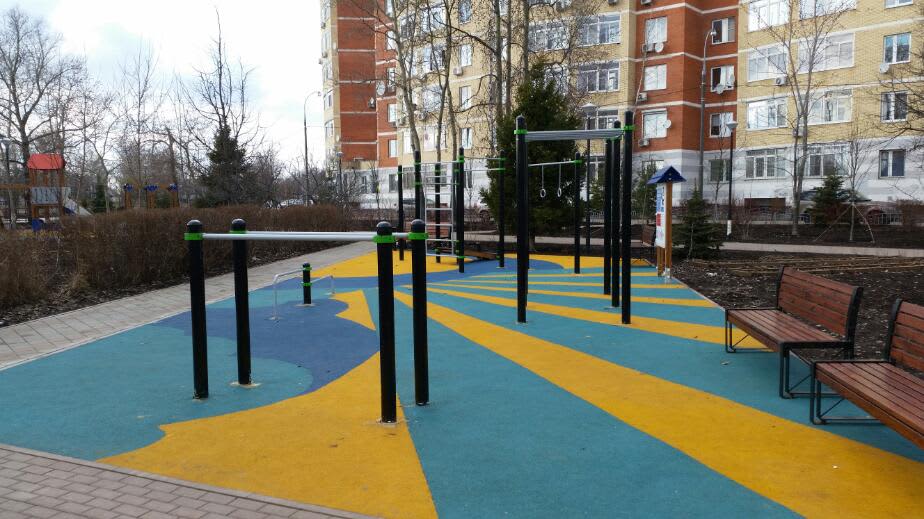 Pull Up Bar at Calisthenics Park at Соколово-Мещерская улица, Москва #wp2297 – photo 1 of 1