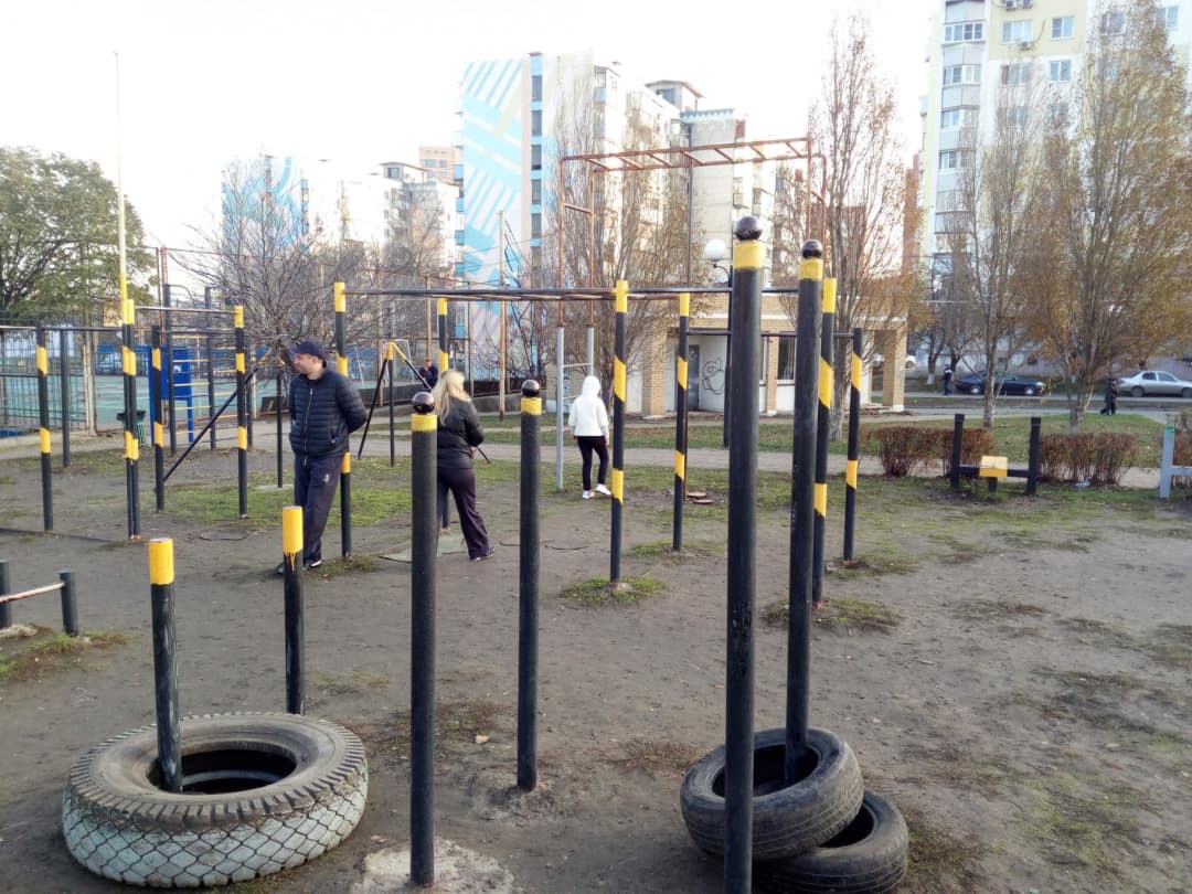 Barras de Mono en Calisthenics Park at 2-я Опрятная улица, Ростов-на-Дону – foto 3 de 5