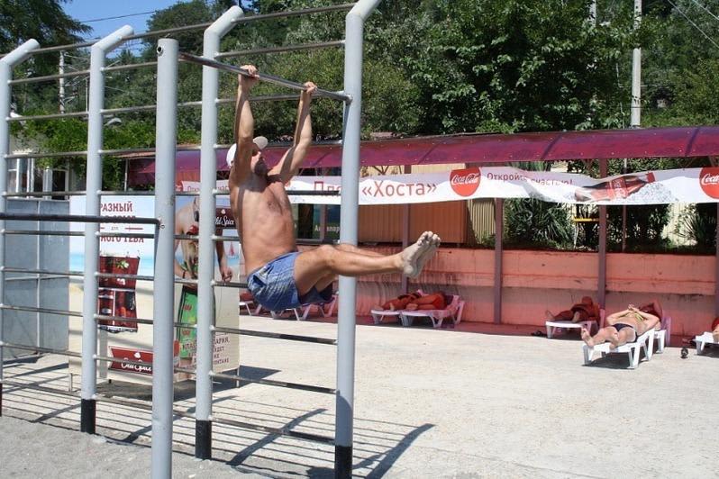 Parallel Gym Bars at Calisthenics Park at Краснополянская улица, Сочи – photo 2 of 2