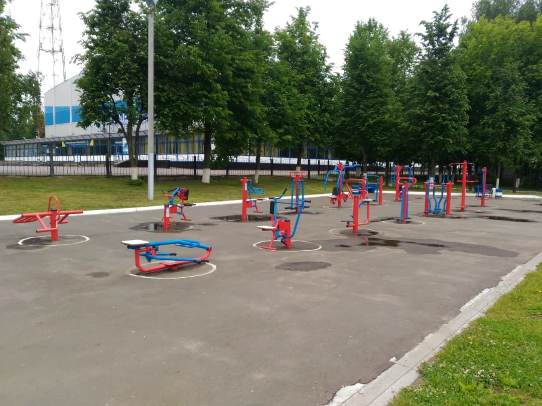 Parallel Gym Bars at Calisthenics Park at Ледовый дворец Подмосковье, Воскресенск – photo 2 of 5