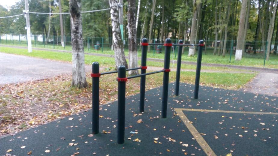Рукохід на майданчику Calisthenics Park at улица Парк Воровского, Наро-Фоминск – фото 3 з 3