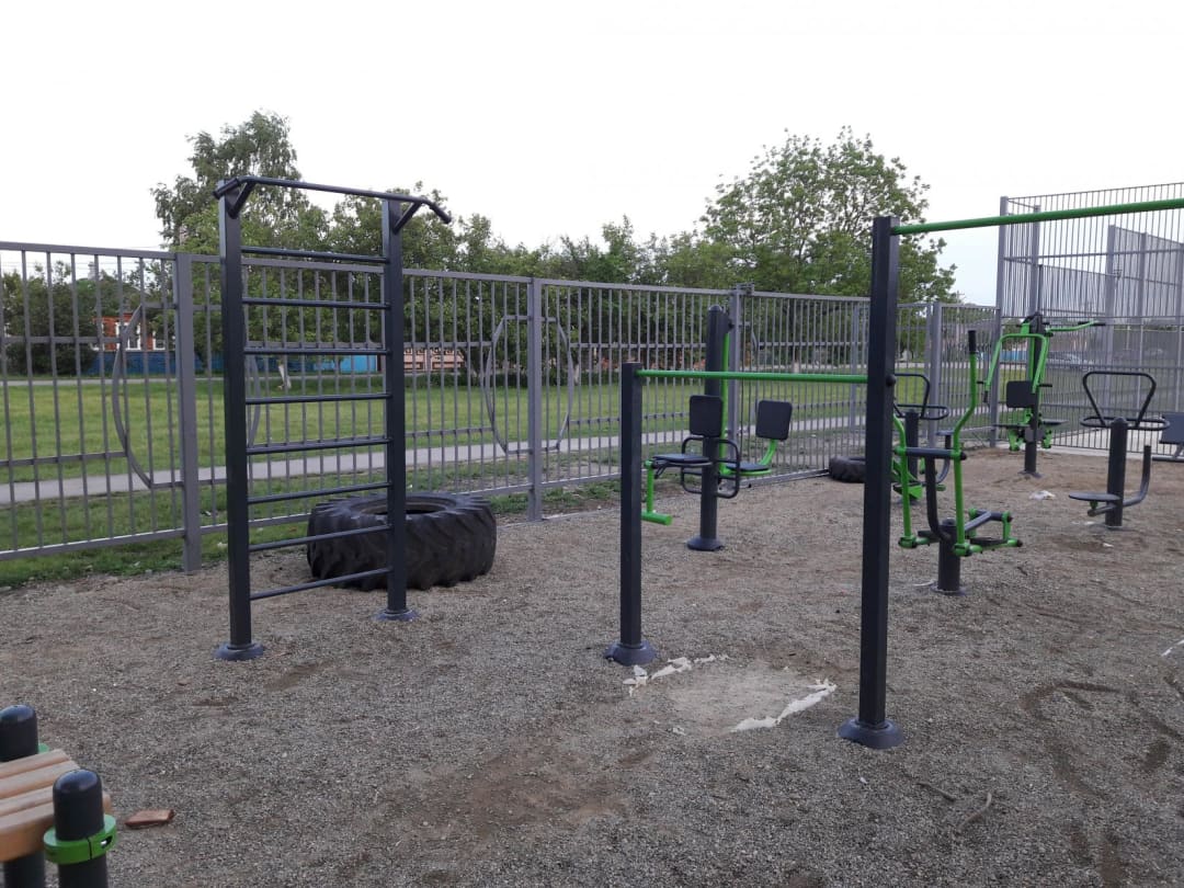 Barra de Dominadas en Calisthenics Park at Октябрьская улица, Кореновск – foto 1 de 6
