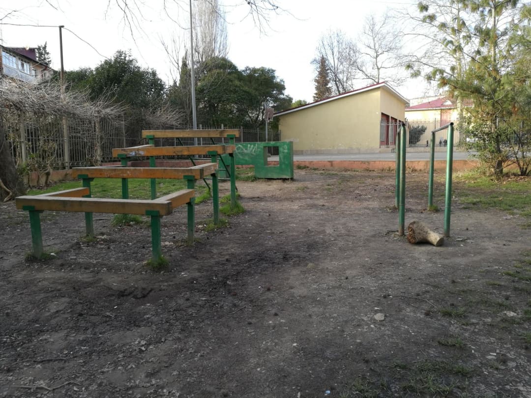 Parallel Gym Bars at Calisthenics Park at улица Чехова, Сочи – photo 2 of 4
