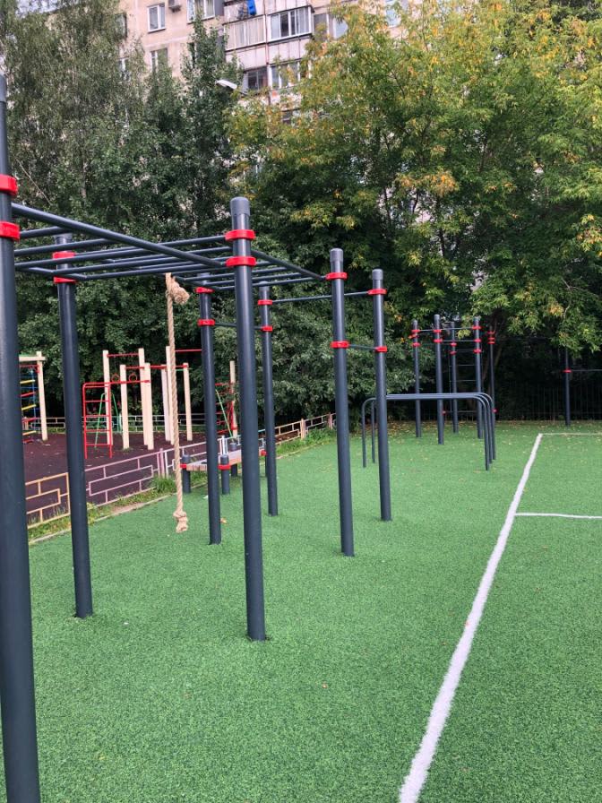 Parallel Gym Bars at Calisthenics Park at Профсоюзная улица (дублёр), Москва – photo 2 of 2