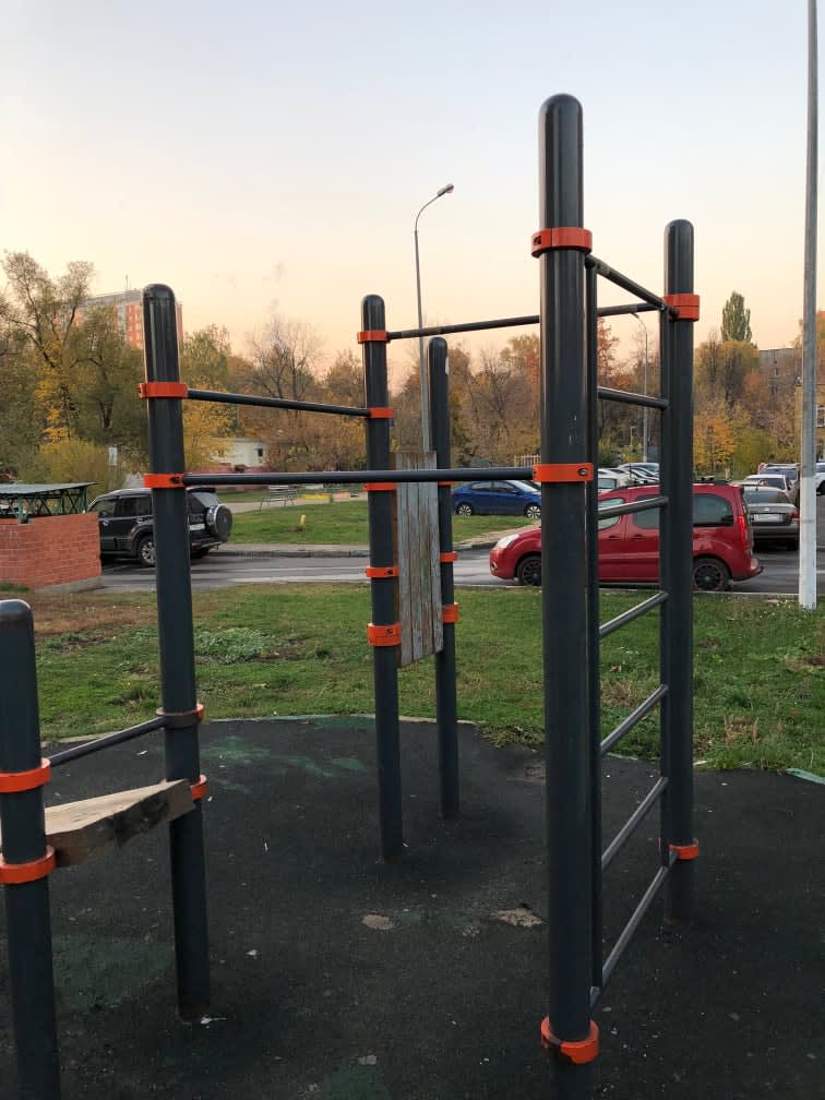 Pull Up Bar at Calisthenics Park at Щёлковское шоссе (дублёр), Москва – photo 1 of 3