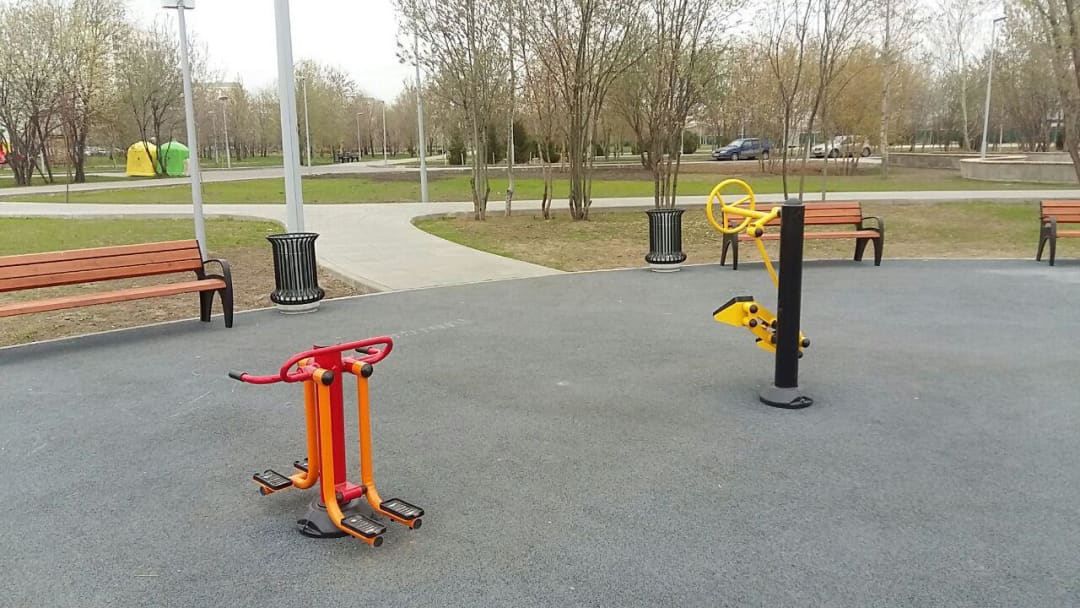 Wall Bars at Calisthenics Park at улица Марьинский Парк, Москва #wp2531 – photo 6 of 10