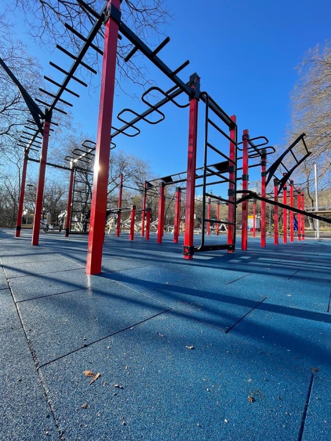 Klimmzugstange bei Calisthenics Park at Траса здоров’я, Одеса #wp1008 – Foto 2 von 9