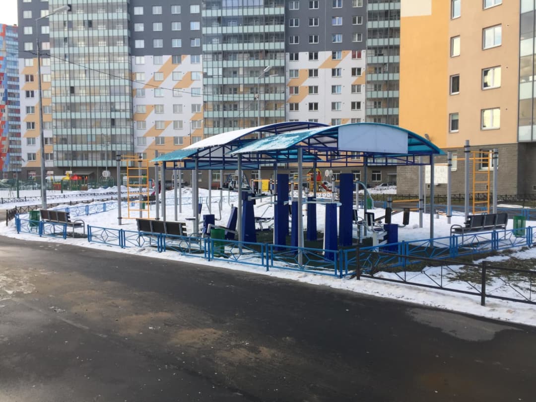 Abs Bench at Calisthenics Park at улица Корнея Чуковского, Санкт-Петербург #wp2589 – photo 5 of 6