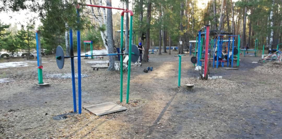 Abs Bench at Calisthenics Park at улица Васильченко, Казань – photo 5 of 7