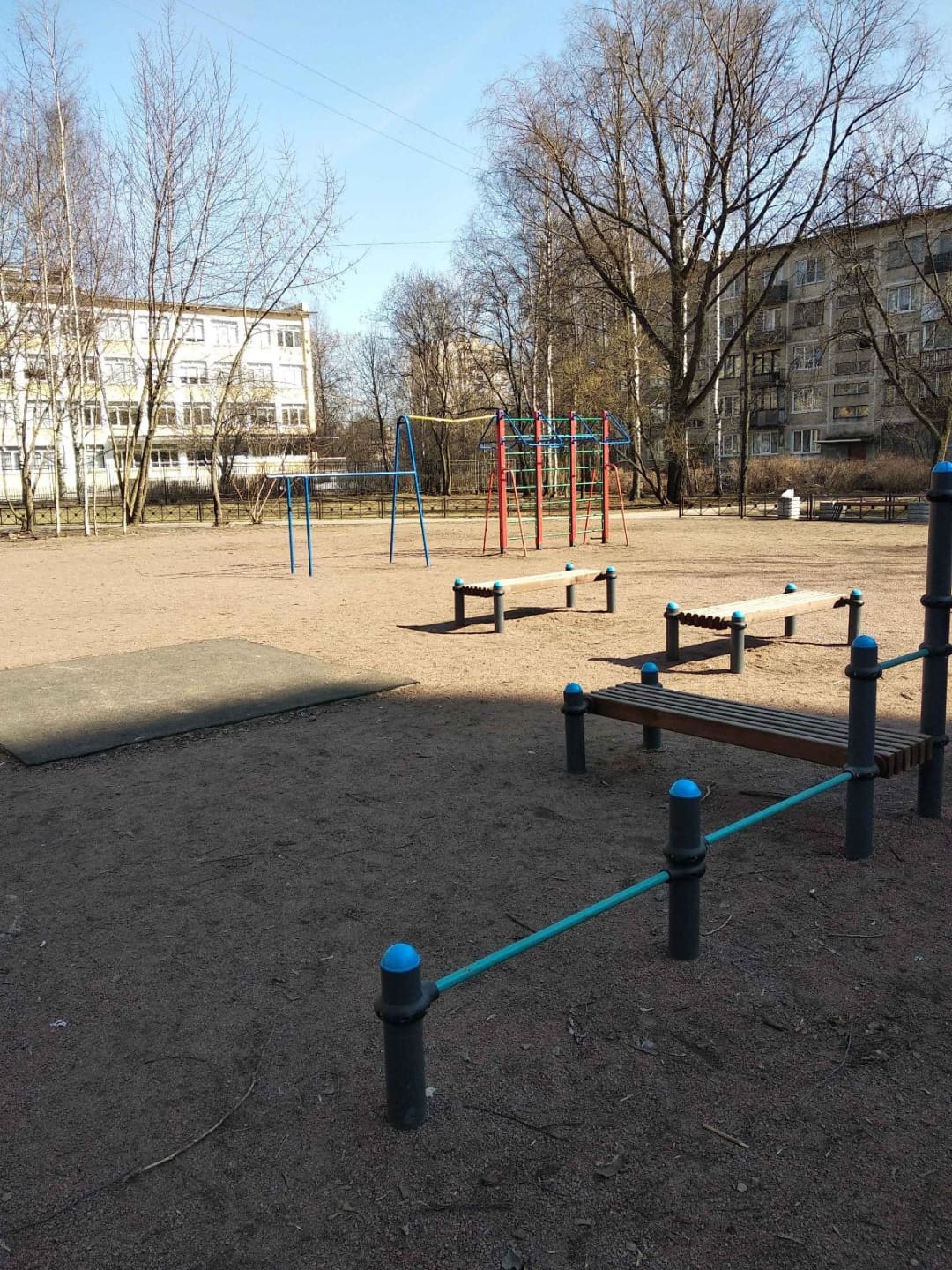 Pull Up Bar at Calisthenics Park at Пискарёвский проспект, Санкт-Петербург – photo 1 of 3