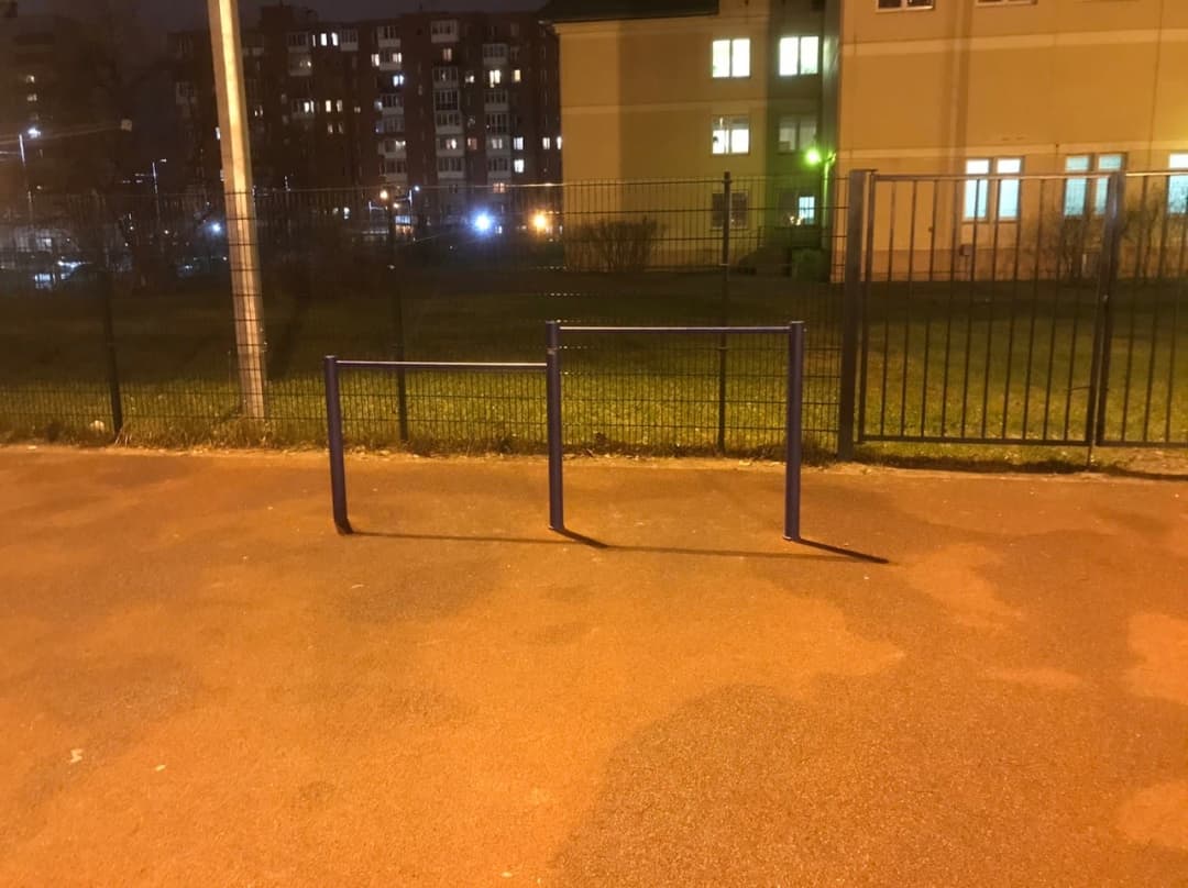 Abs Bench at Calisthenics Park at улица Щербакова, Санкт-Петербург – photo 4 of 4