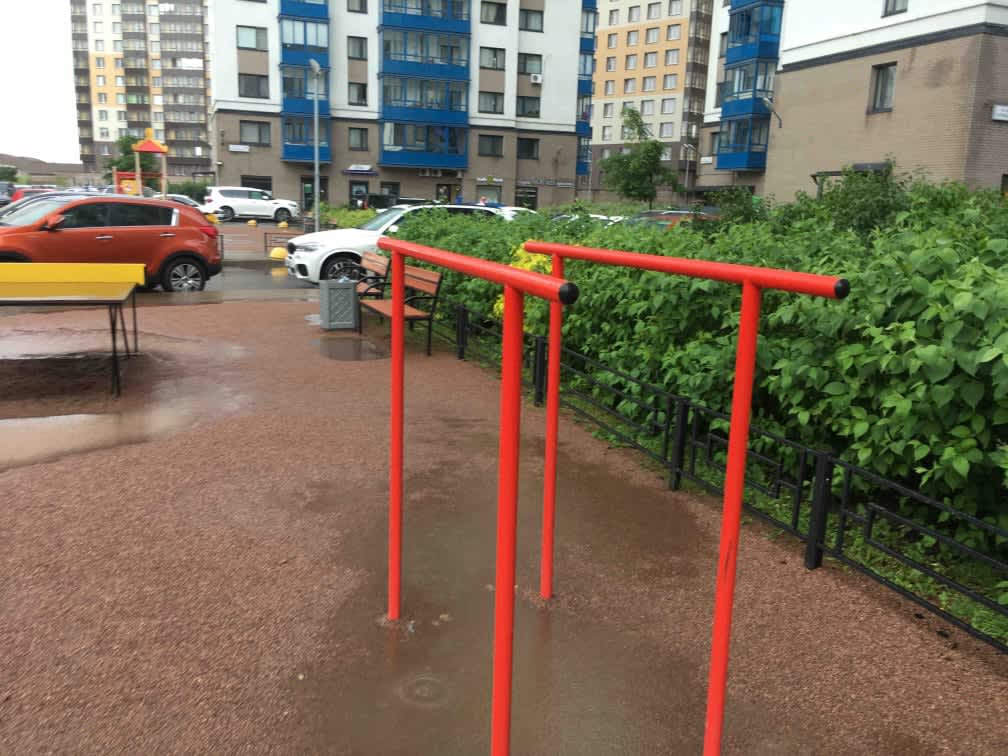 Pull Up Bar at Calisthenics Park at проспект Кузнецова, Санкт-Петербург – photo 1 of 3