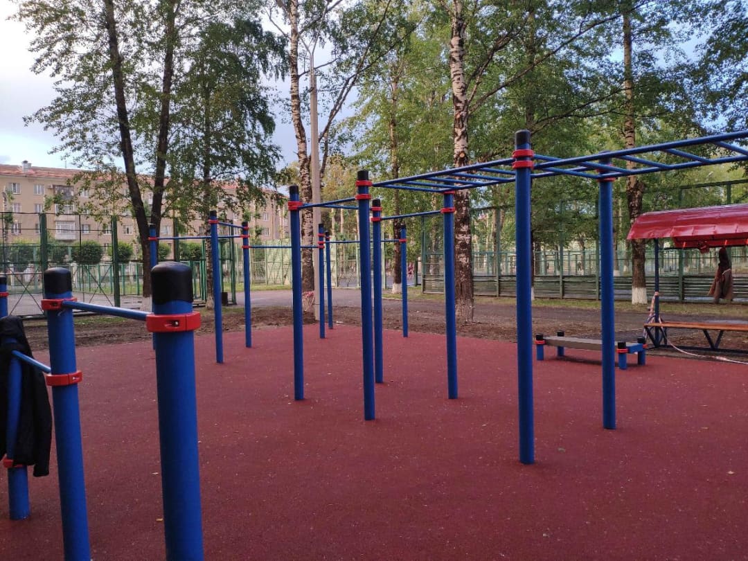 Barra de Dominadas en Calisthenics Park at бульвар Доменщиков, Череповец – foto 1 de 1