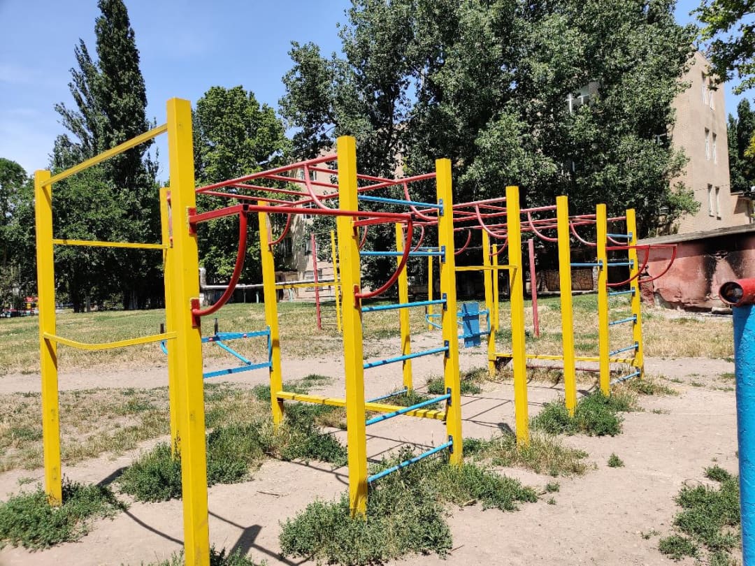 Sprossenwand bei Calisthenics Park at Варненська вулиця, Одеса – Foto 3 von 3