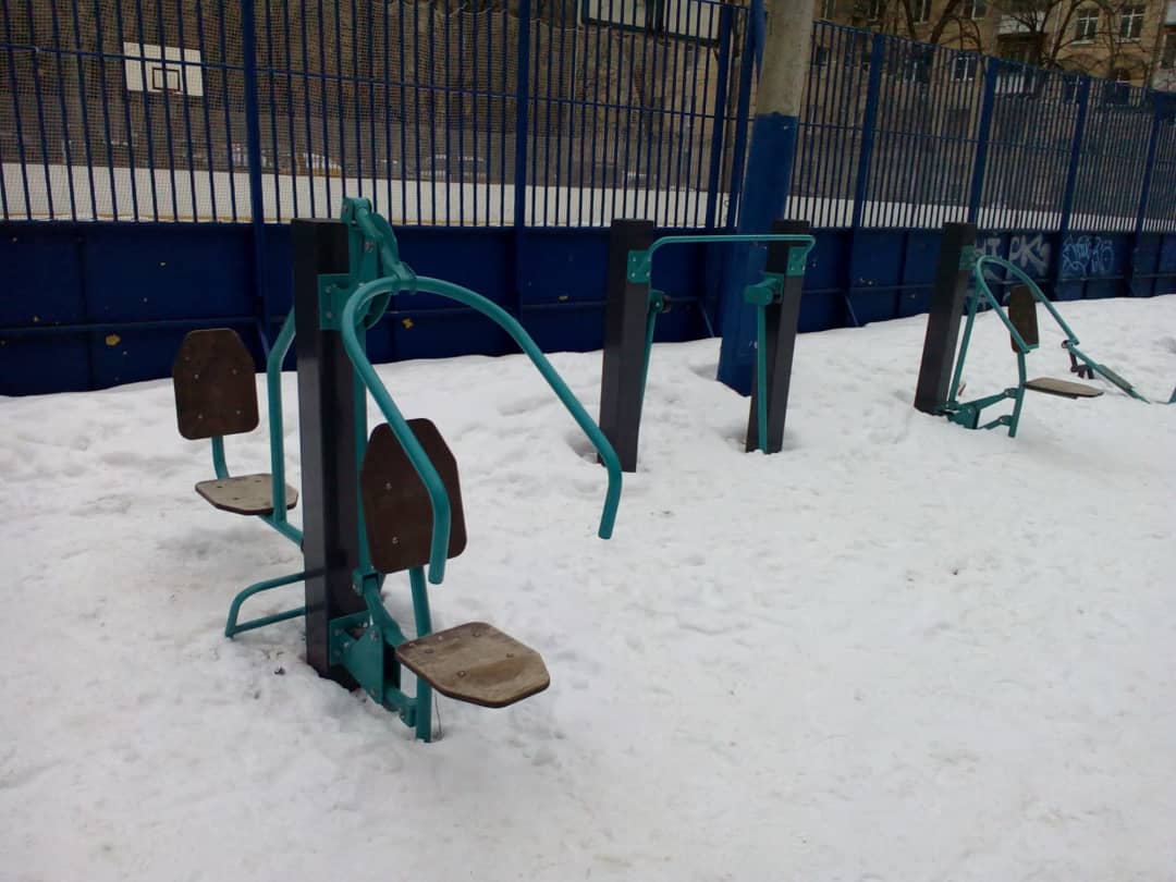 Parallel Gym Bars at Calisthenics Park at Большая Дорогомиловская улица, Москва – photo 2 of 6