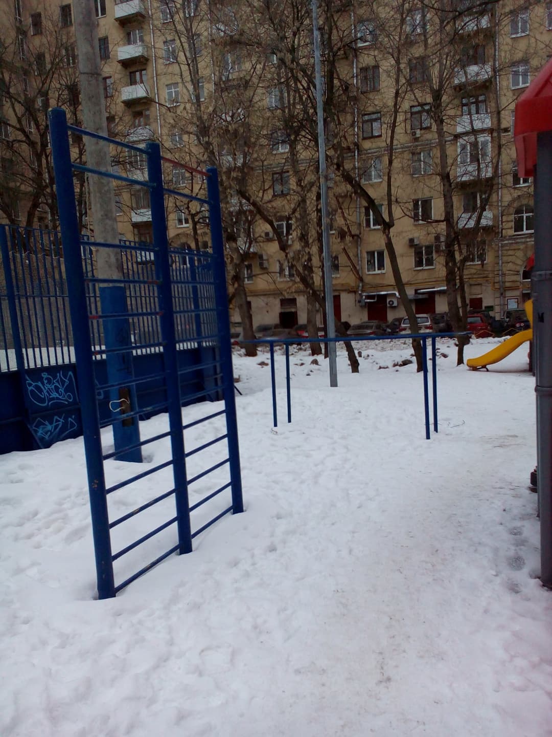 Cross Country Skier at Calisthenics Park at Большая Дорогомиловская улица, Москва – photo 5 of 6