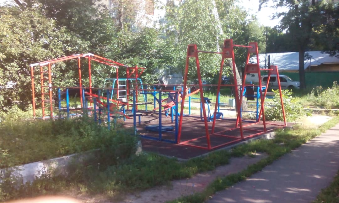 Pull Up Bar at Calisthenics Park at Старый Зыковский проезд, Москва – photo 1 of 3