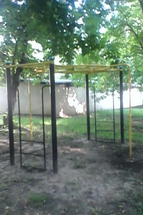 Parallel Gym Bars at Calisthenics Park at Азовская улица, Москва – photo 2 of 4