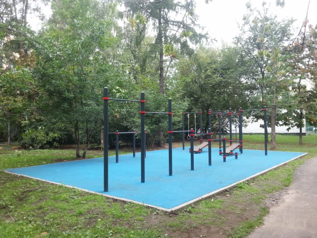 Pull Up Bar at Calisthenics Park at улица Юных Ленинцев, Москва #wp2763 – photo 1 of 3