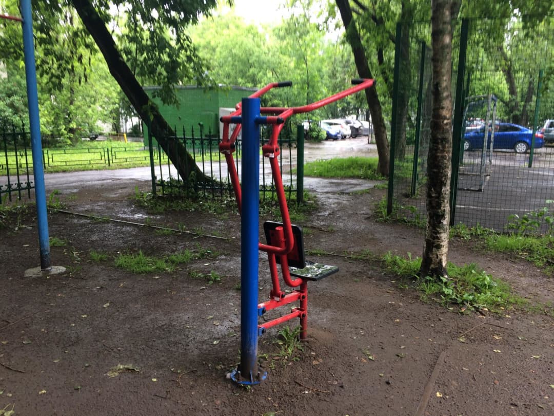 Pull Up Bar at Calisthenics Park at бульвар Матроса Железняка, Москва – photo 3 of 4