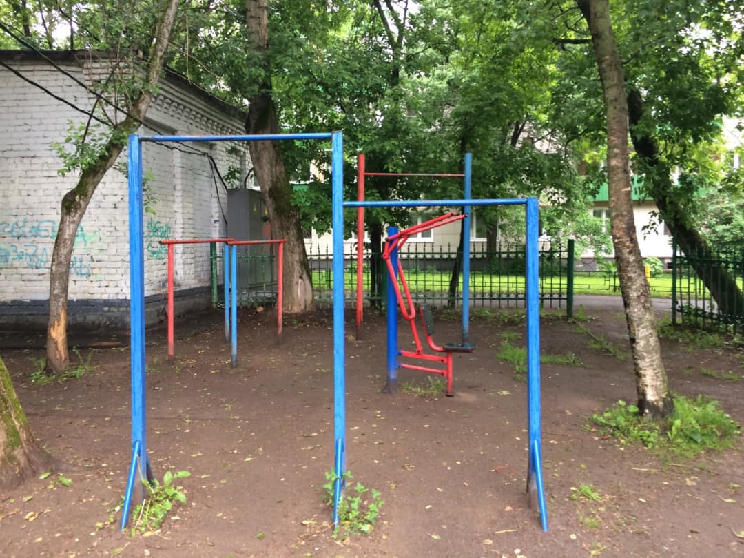 Pull Up Bar at Calisthenics Park at бульвар Матроса Железняка, Москва – photo 1 of 4