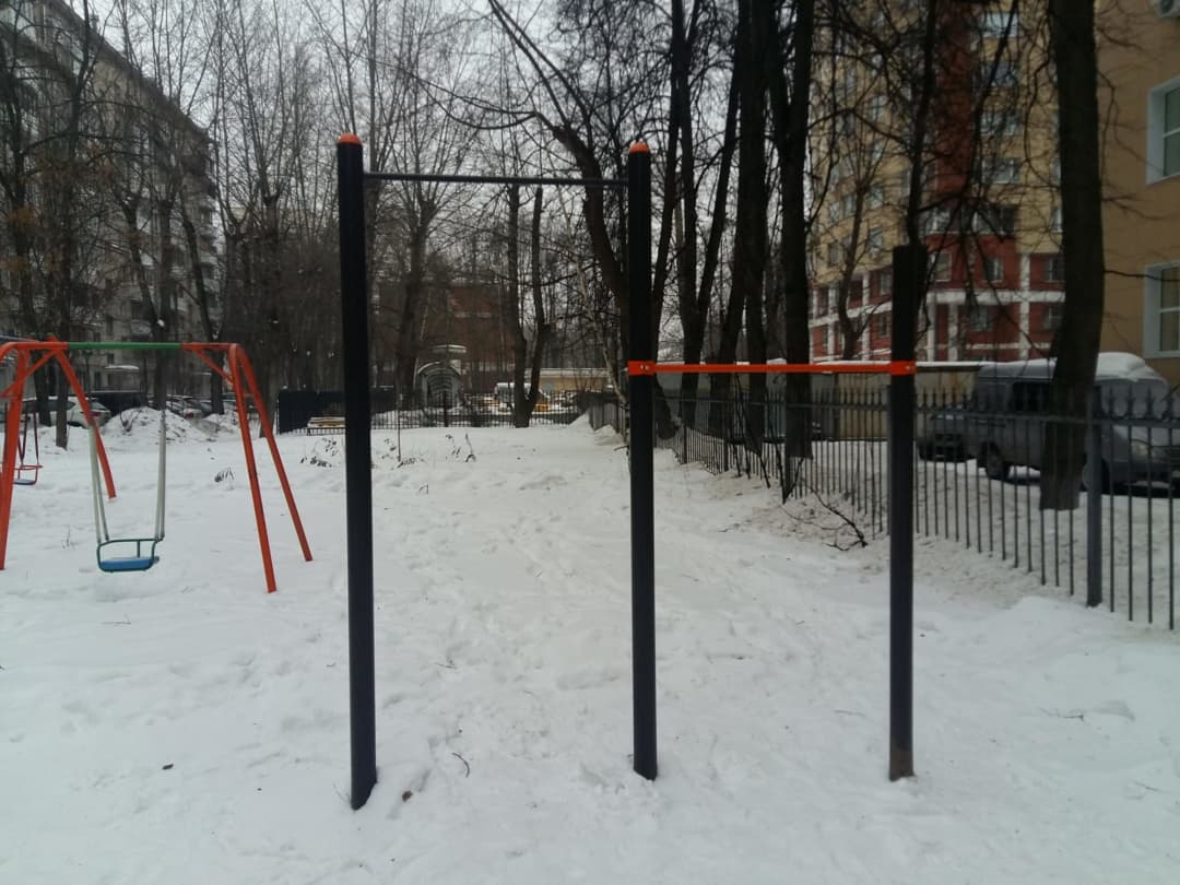 Pull Up Bar at Calisthenics Park at Ленинградское шоссе, Москва #wp2820 – photo 1 of 3