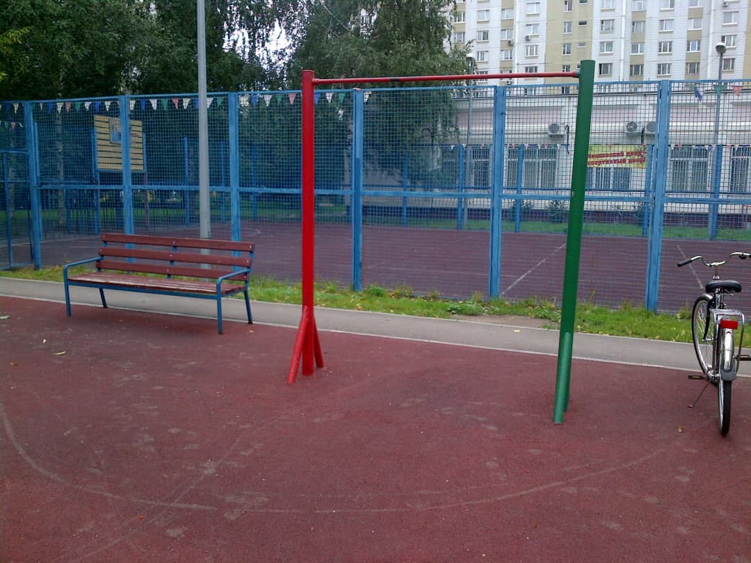 Barren bei Calisthenics Park at улица Светланова, Москва #wp2834 – Foto 2 von 3