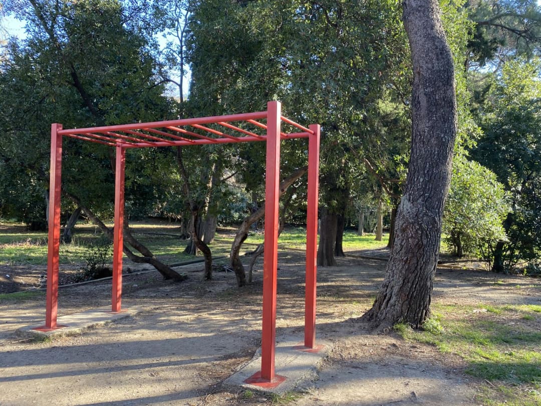 Panca per addominali presso Calisthenics Park at ulica maršala Tita, Bar – foto 5 di 7