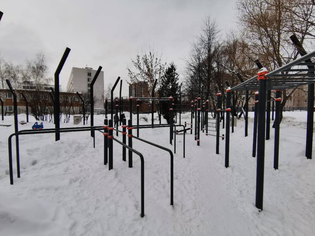 Parallel Gym Bars at Calisthenics Park at Костромская улица, Москва #wp2846 – photo 2 of 5
