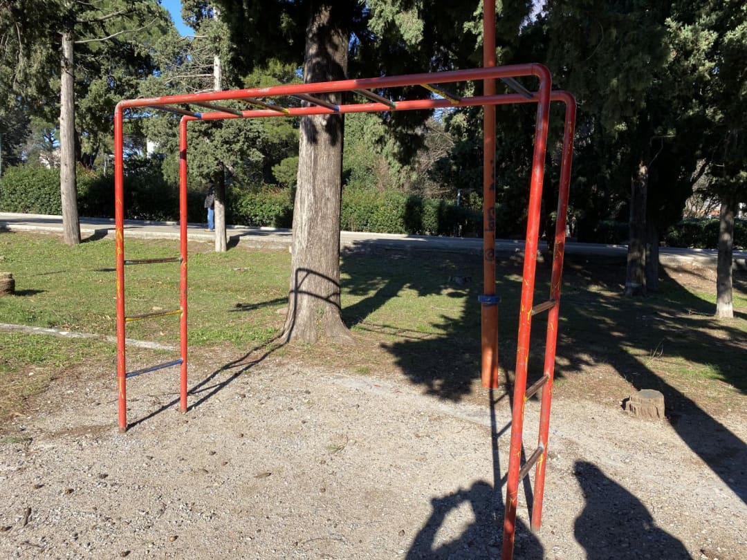 Monkey bar presso Calisthenics Park at ulica maršala Tita, Bar #wp2852 – foto 2 di 2