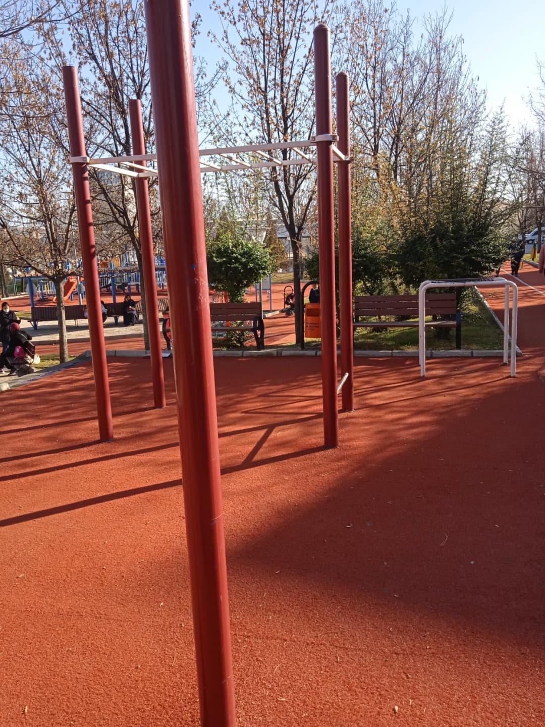 Pull Up Bar at Outdoor Gym in Oğuzlar Mahallesi, Etimesgut – photo 1 of 2