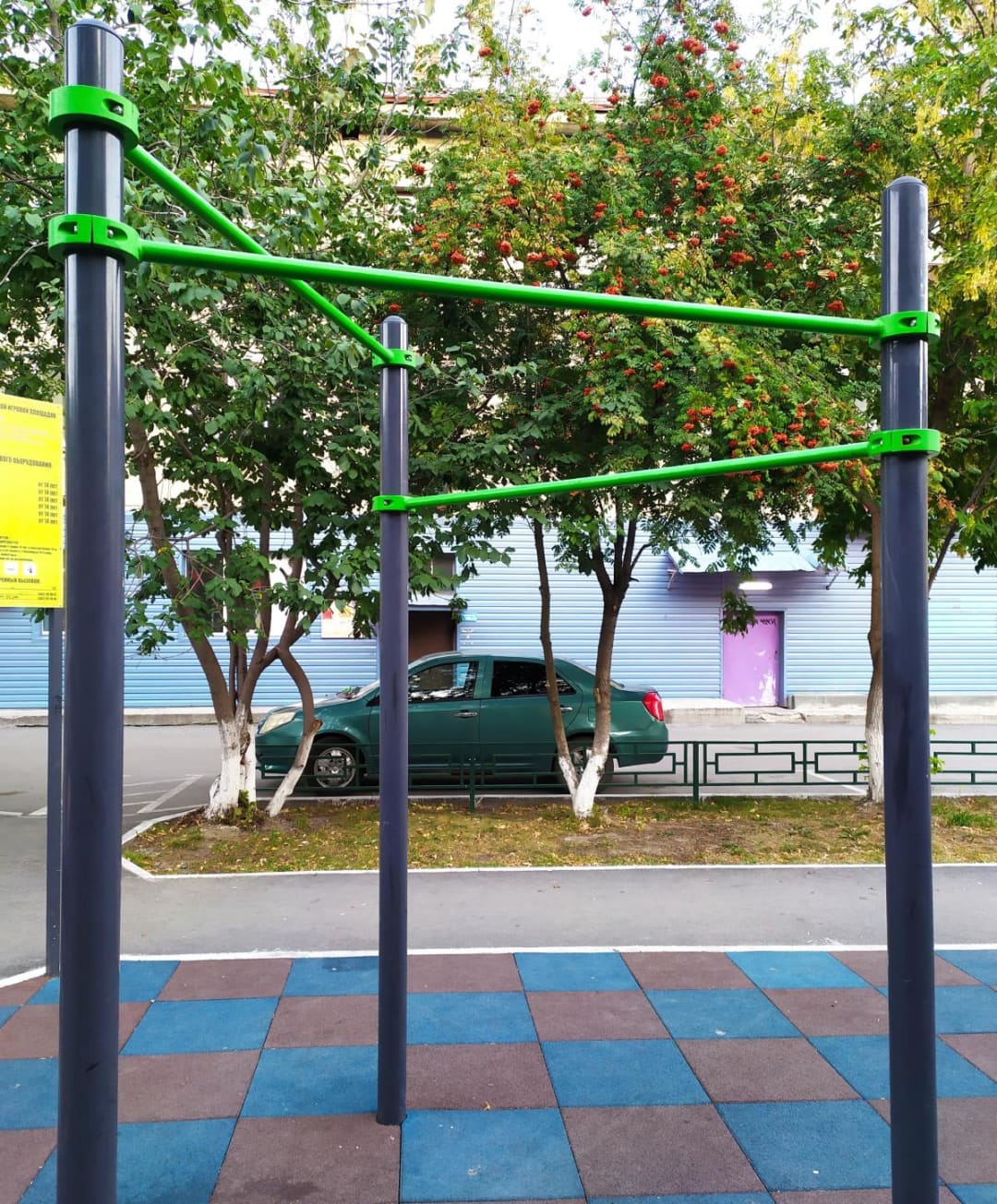 Sbarra per trazioni presso Calisthenics Park at улица Ершова, Тюмень #wp2993 – foto 1 di 2