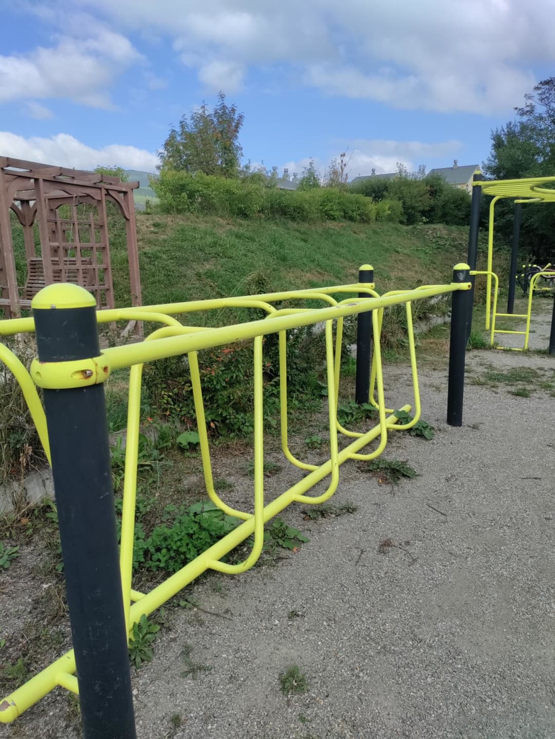 Monkey Bars at Calisthenics Park at улица Лунного Света, Южно-Сахалинск – photo 3 of 4