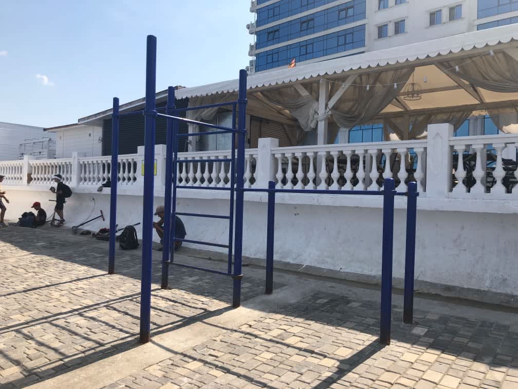 Parallel Gym Bars at Calisthenics Park at набережная Адмирала Клокачёва, Севастополь – photo 2 of 3