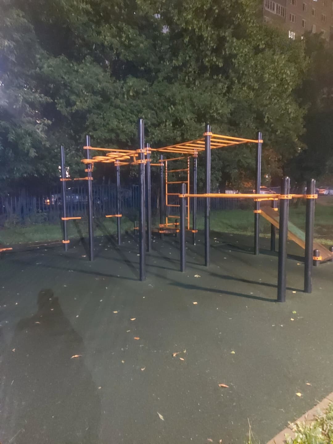Pull Up Bar at Calisthenics Park at Норильская улица, Москва – photo 1 of 2