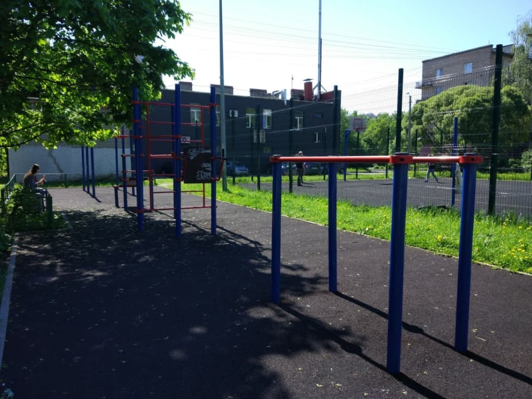 Parallel Gym Bars at Calisthenics Park at проспект Металлистов, Санкт-Петербург #wp3027 – photo 2 of 7