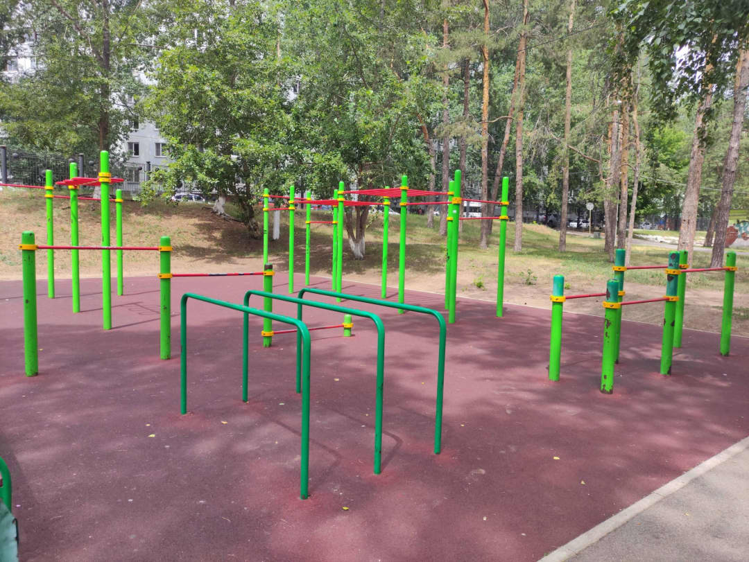 Barra de Dominadas en Calisthenics Park at улица Космодемьянской, городской округ Тольятти #wp3079 – foto 1 de 1