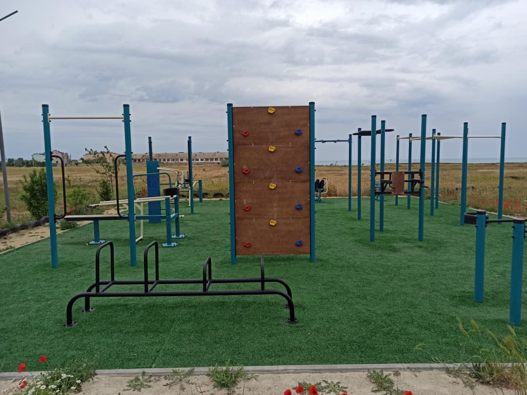 Abs Bench at Calisthenics Park at Прибрежная улица, Николаевское сельское поселение – photo 5 of 5