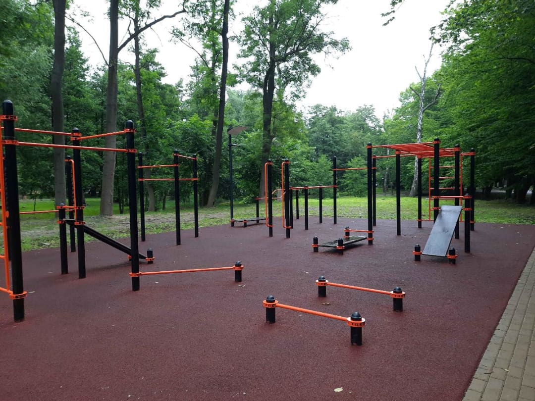 Klimmzugstange bei Calisthenics Park at Московская улица, Зеленоградск – Foto 1 von 2